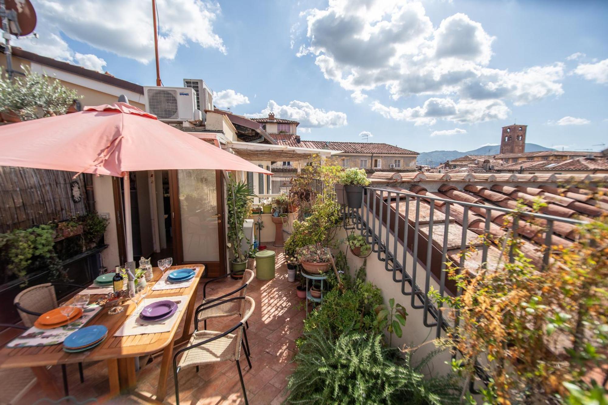 Residenza Al Pavone Luxury With Terrace Apartamento Lucca Exterior foto